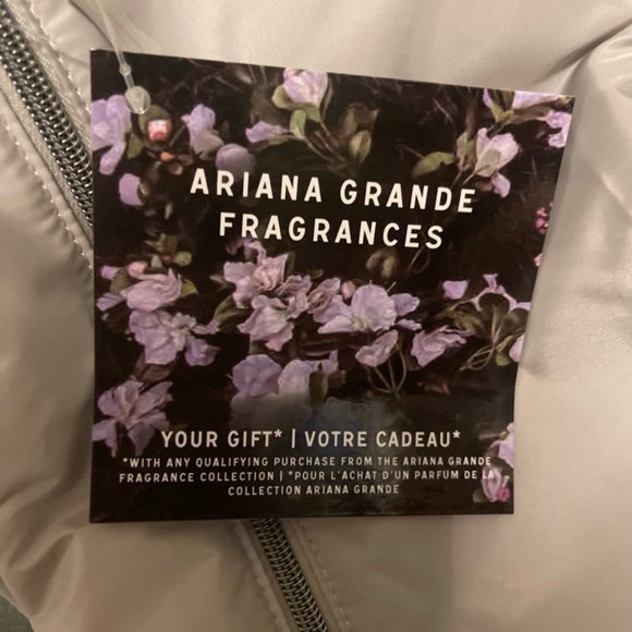 Ariana Grande Fragrances Sling CrossBody Bag NWT - Picture 4 of 4
